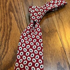 GAP Red, Black, and White Floral Men's Tie